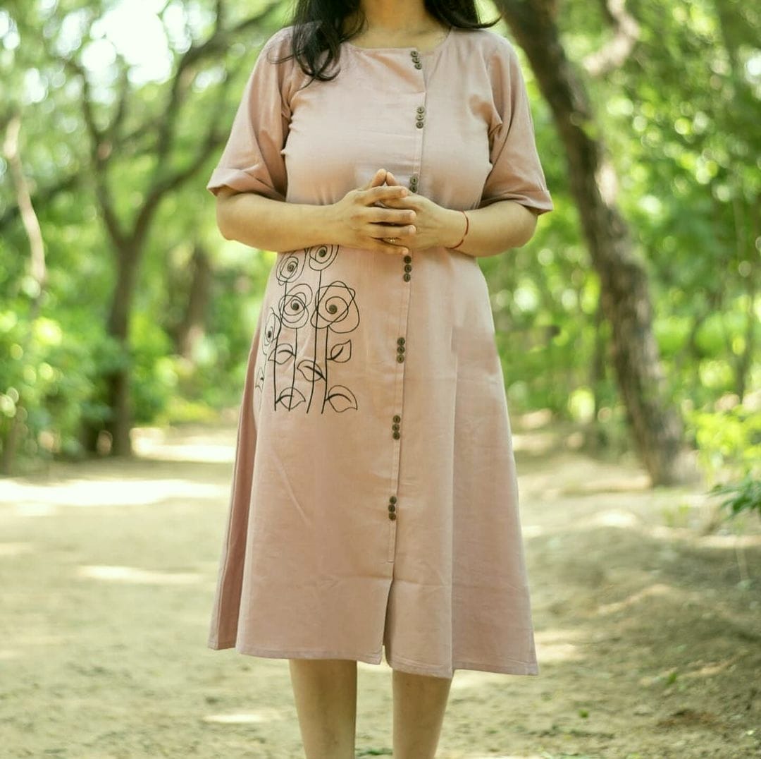 Women front button style  aline kurta set