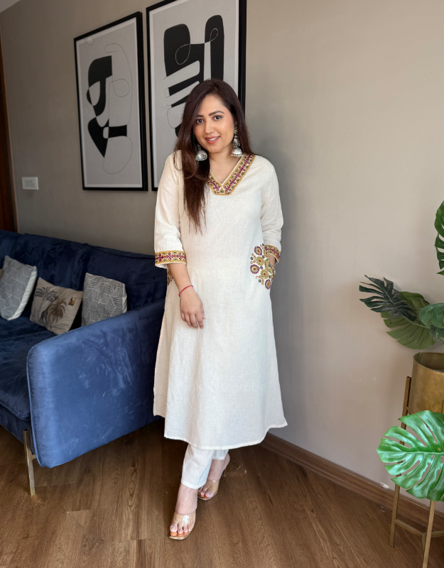 Aabha Pure Khadi Cotton Color Threads work pair set